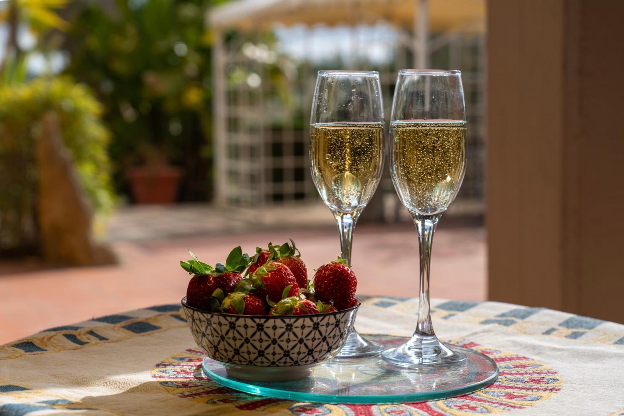 Donna Caterina House, Holiday Villa Pietraperzia Eksteriør bilde